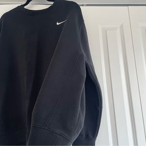 Nike Solo Swoosh Crewneck Sweatshirt